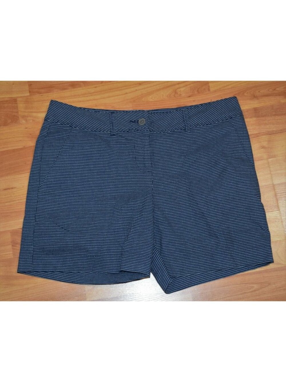 The Limited Women's Sz 14 Blue Polka Dot Twill Shorts